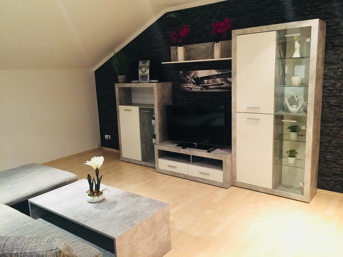 ברנאו אם כימסי Ferienwohnung Dhillon מראה חיצוני תמונה
