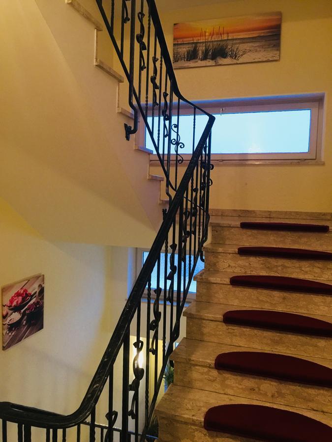 ברנאו אם כימסי Ferienwohnung Dhillon מראה חיצוני תמונה